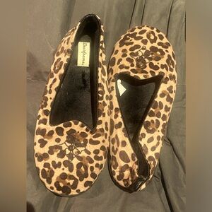 Dearfoams slippers large size 9-10 women’s